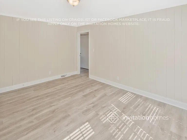 4213 Gladstone Ln — Photo 14