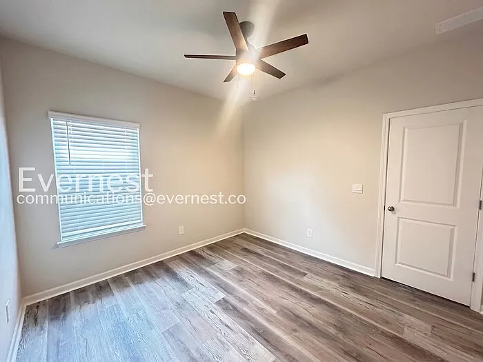 7762 Plymouth Dr — Photo 11