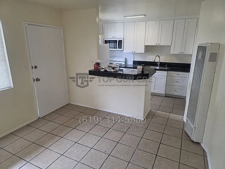 2875 Broadway #3 — Photo 1