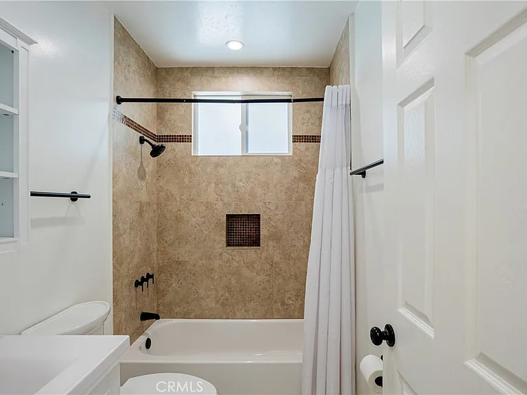 7965 Quimby Ave — Photo 11