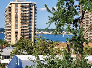 1670 Bell Blvd FLOOR 4, Bayside, NY 11360
