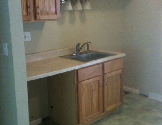 Kitchen sink & stove