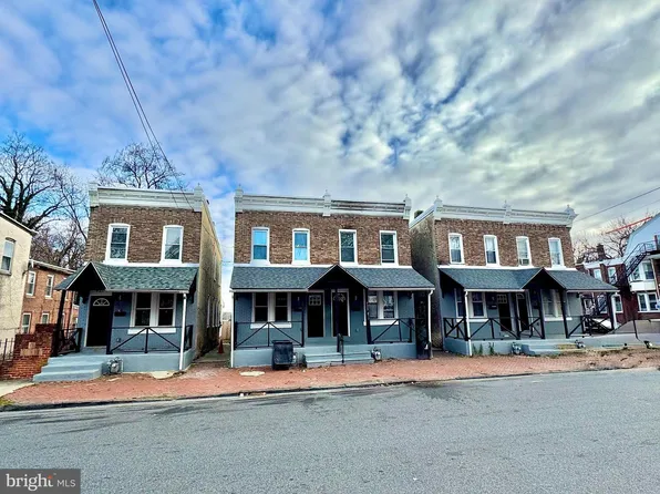 921 W 3rd St, Chester, PA 19013