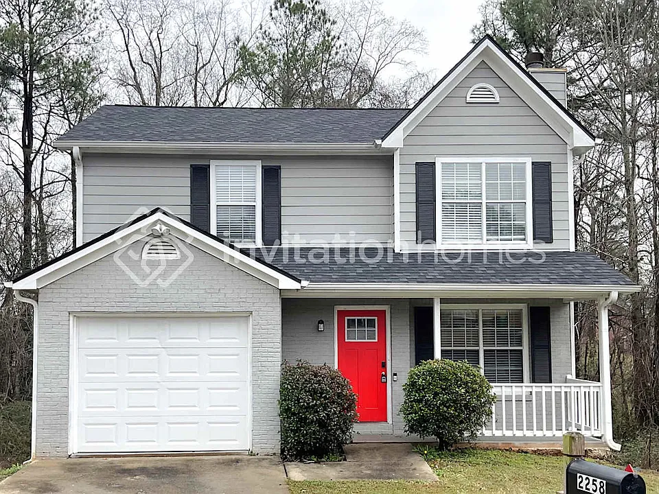 2258 Hunters Ct