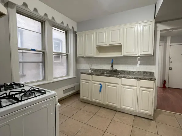 206 Bidwell Ave APT 3R, Jersey City, NJ 07305