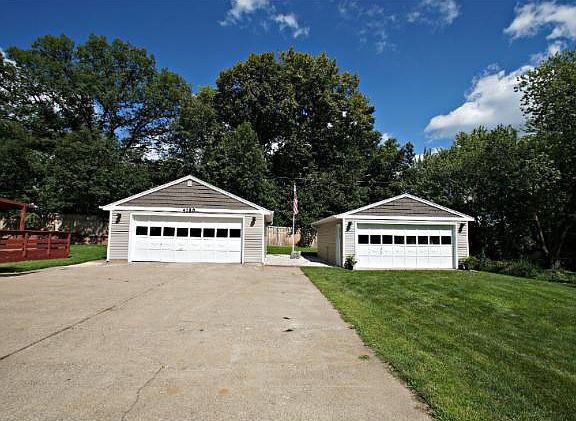 2nd image of 4120 Glacier Ln N