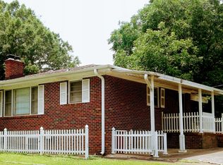 114 Bon Air St, Mauldin, SC 29662