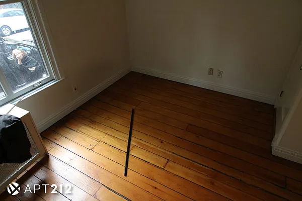 Rented by APT212 INC | media 58