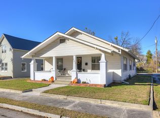 601 Cedar St, Carthage, MO 64836