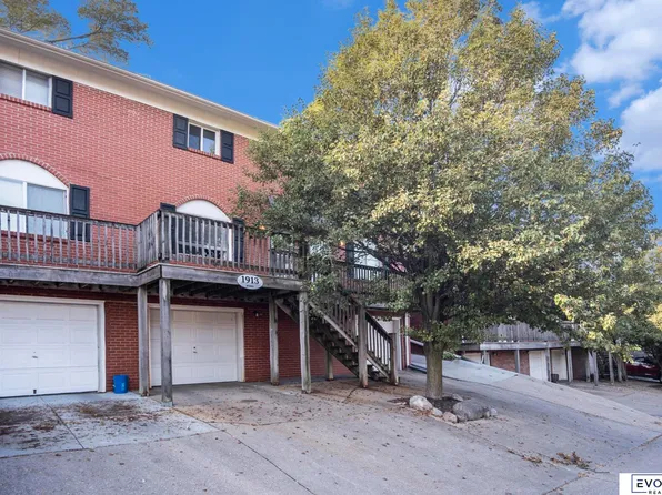1913 Winnie Dr APT 2, Bellevue, NE 68005