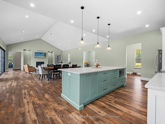 4th image of 605 Browns Rd