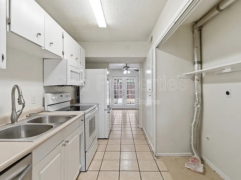 4813 Fred May Dr — Photo 14