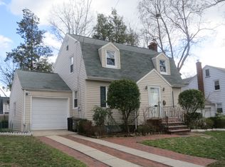 789 Stelton St, Teaneck, NJ 07666