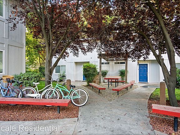 2nd image of 1119 W Sacramento Ave #9382300