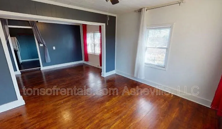 391 Deaverview Rd — Photo 4