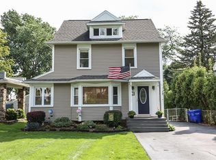 170 Kiniry Dr, Rochester, NY 14609