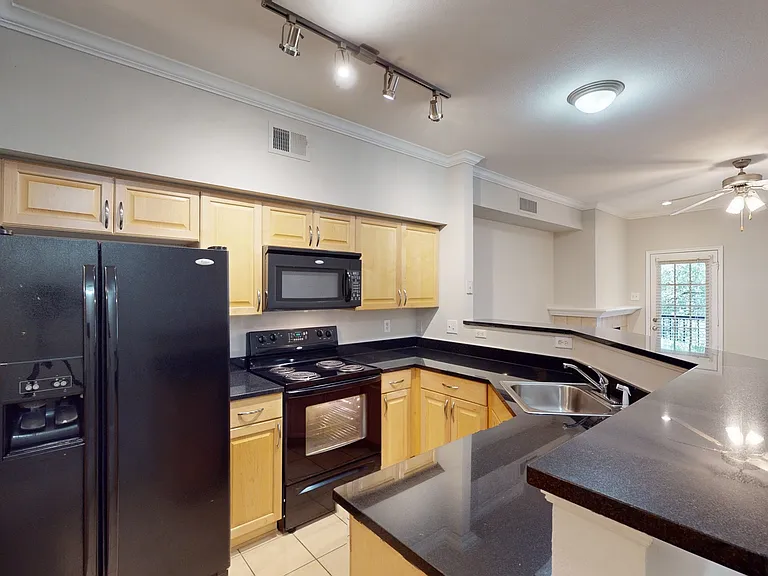 The Carriage Homes at Wyndham — Photo 53