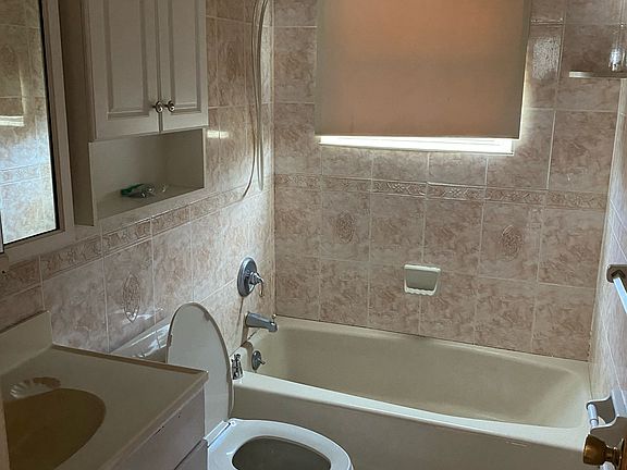 2nd image of 24 Van Buren Ave #2
