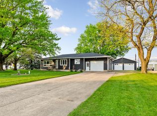 2463 Austin Rd, Owatonna, MN 55060