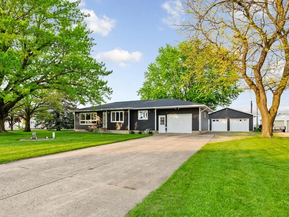 2463 Austin Rd, Owatonna, MN 55060