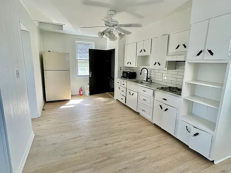200 West St #2 — Photo 9