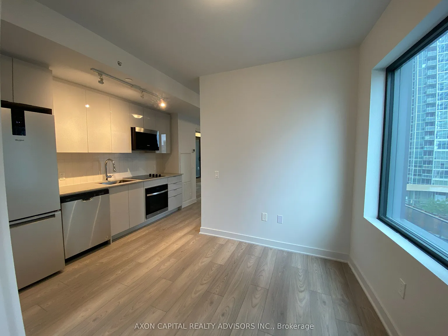 1 bed, $2,050 — Photo 2