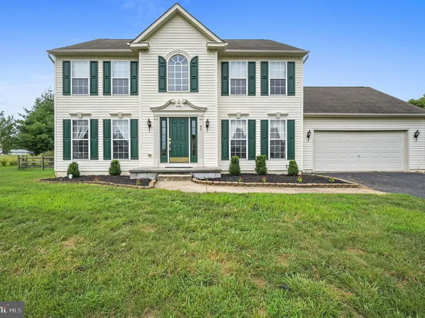 48 W Redbrook Pl, Smyrna, DE 19977