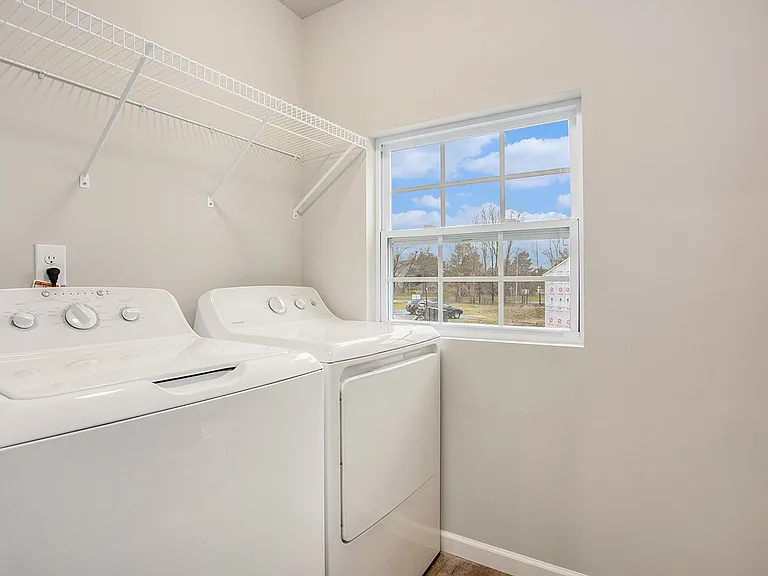 3520 Weldon Dr SW — Photo 8