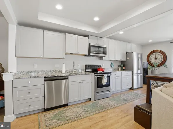 10028 Stedwick Rd APT 303, Montgomery Village, MD 20886