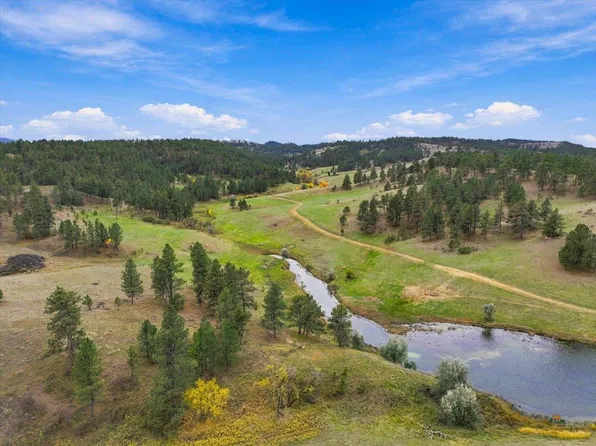 10465 Windmill Ridge Ln, Belle Fourche, SD 57717