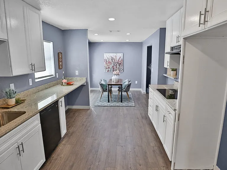 4322 Waikiki Dr — Photo 17