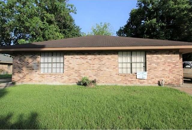 2nd image of 331 Meadows Dr