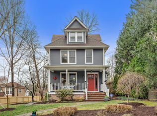 39 Ridgewood Ter, Chappaqua, NY 10514