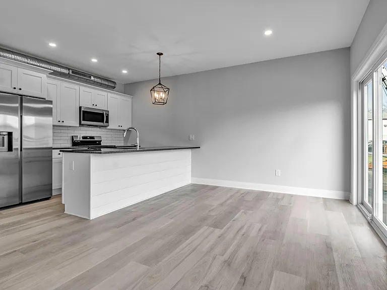 510 Tremont St — Photo 3