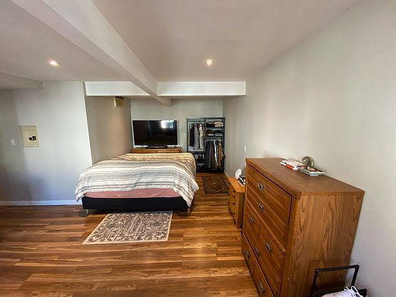 4th image of 1633 Glenwood Dr Unit B
