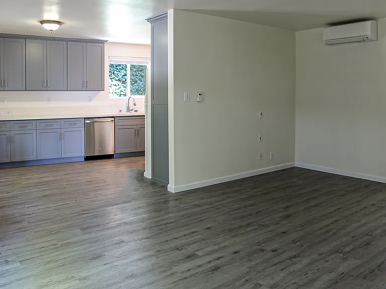 1962 S Beverly Glen Blvd #4 — Photo 7