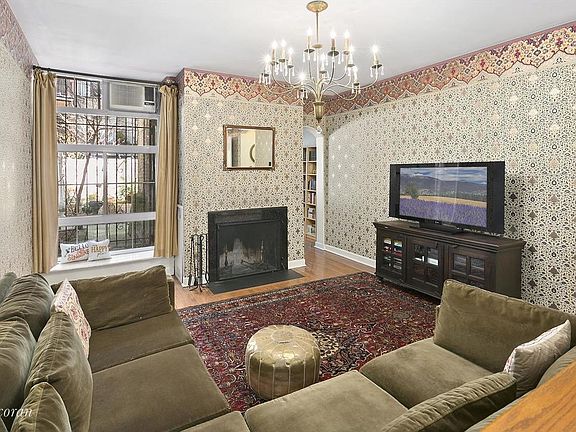 2nd image of 527 E 84th St APT 1C