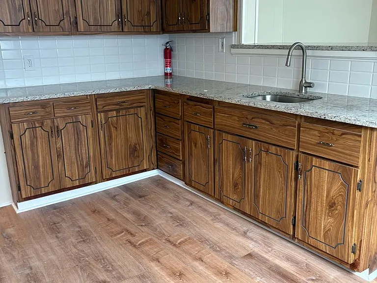 234 Franklin St — Photo 12