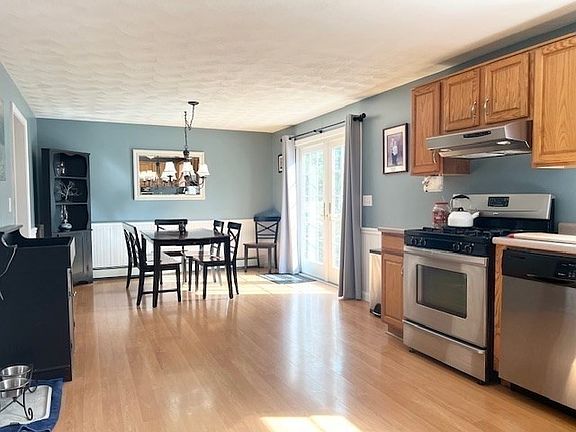 2nd image of 227 1/2 Pond St