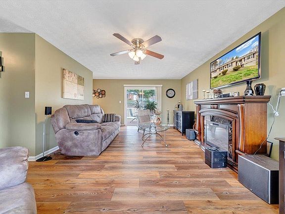 3rd image of 1014 Ingalls St
