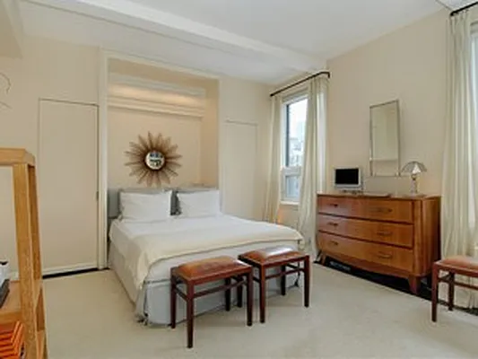 Sold by Corcoran | media 28