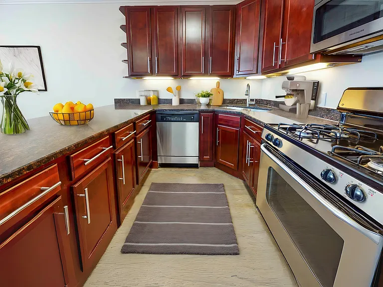 4002 S Calumet Ave — Photo 9