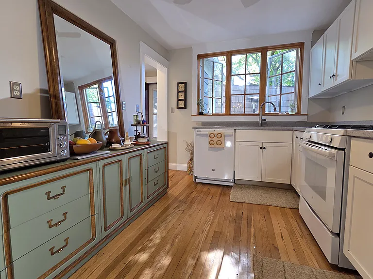12724 Cedar Rd — Photo 18