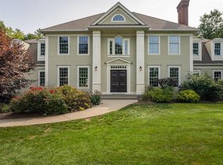 8 Powers Dr, Wilbraham, MA 01095