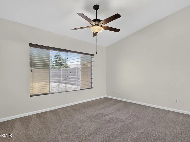 1308 E Princeton Ave — Photo 12