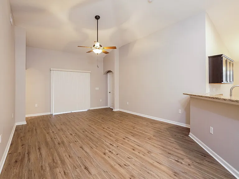 3340 Ridgeview Dr — Photo 4