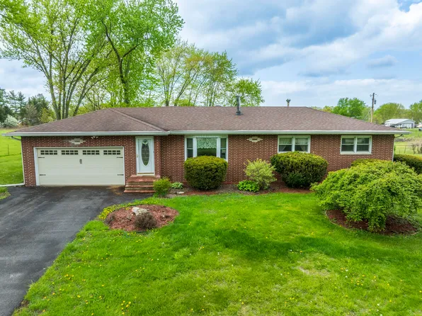 832 N 75 W, Valparaiso, IN 46385