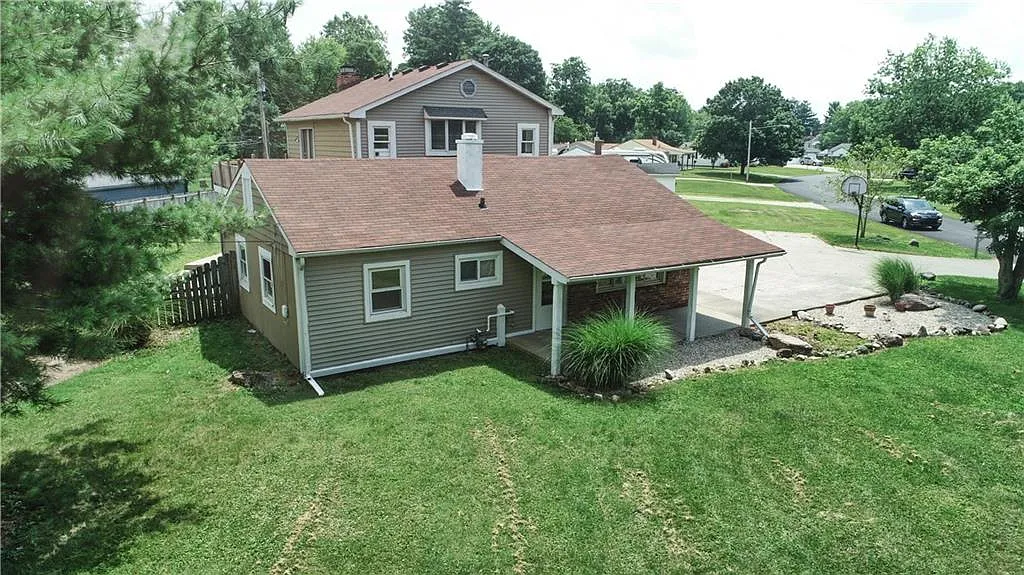 259 Ardmoor Dr photo 1