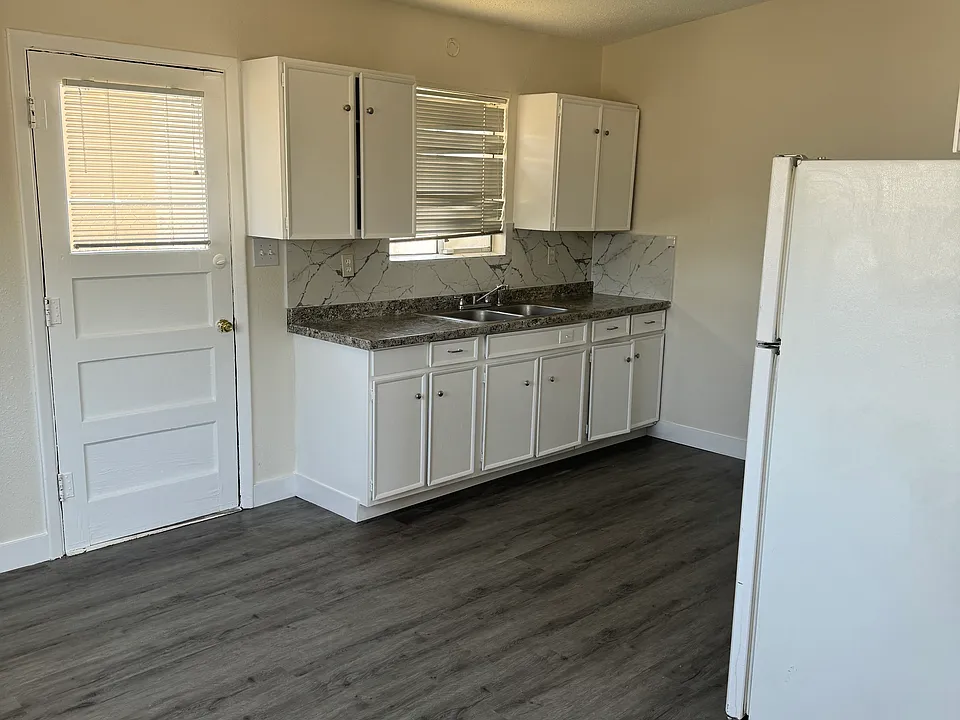 1019 Pueblo St #1