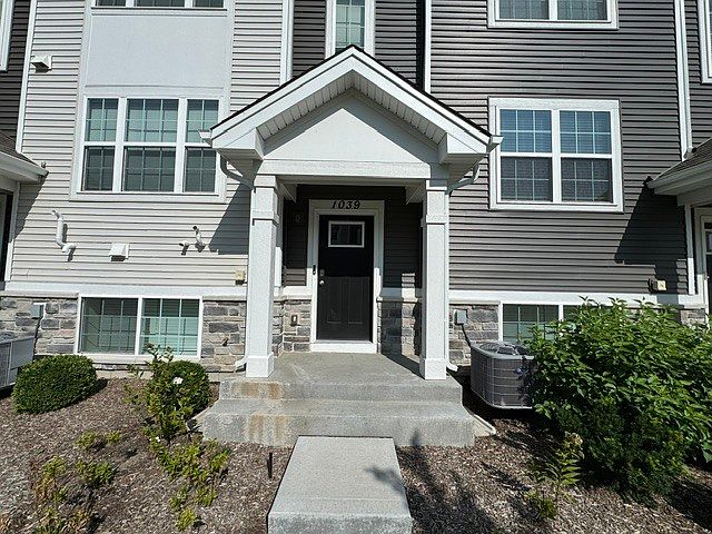 1st image of 1039 Briar Glen Ct